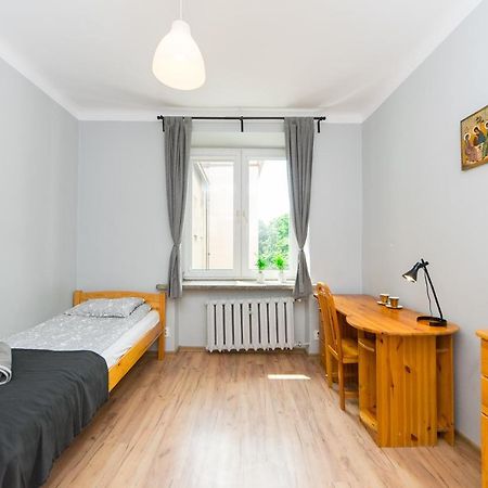 3-BEDROOM FLAT IN CITY CENTER p4you pl Cracovie Extérieur photo