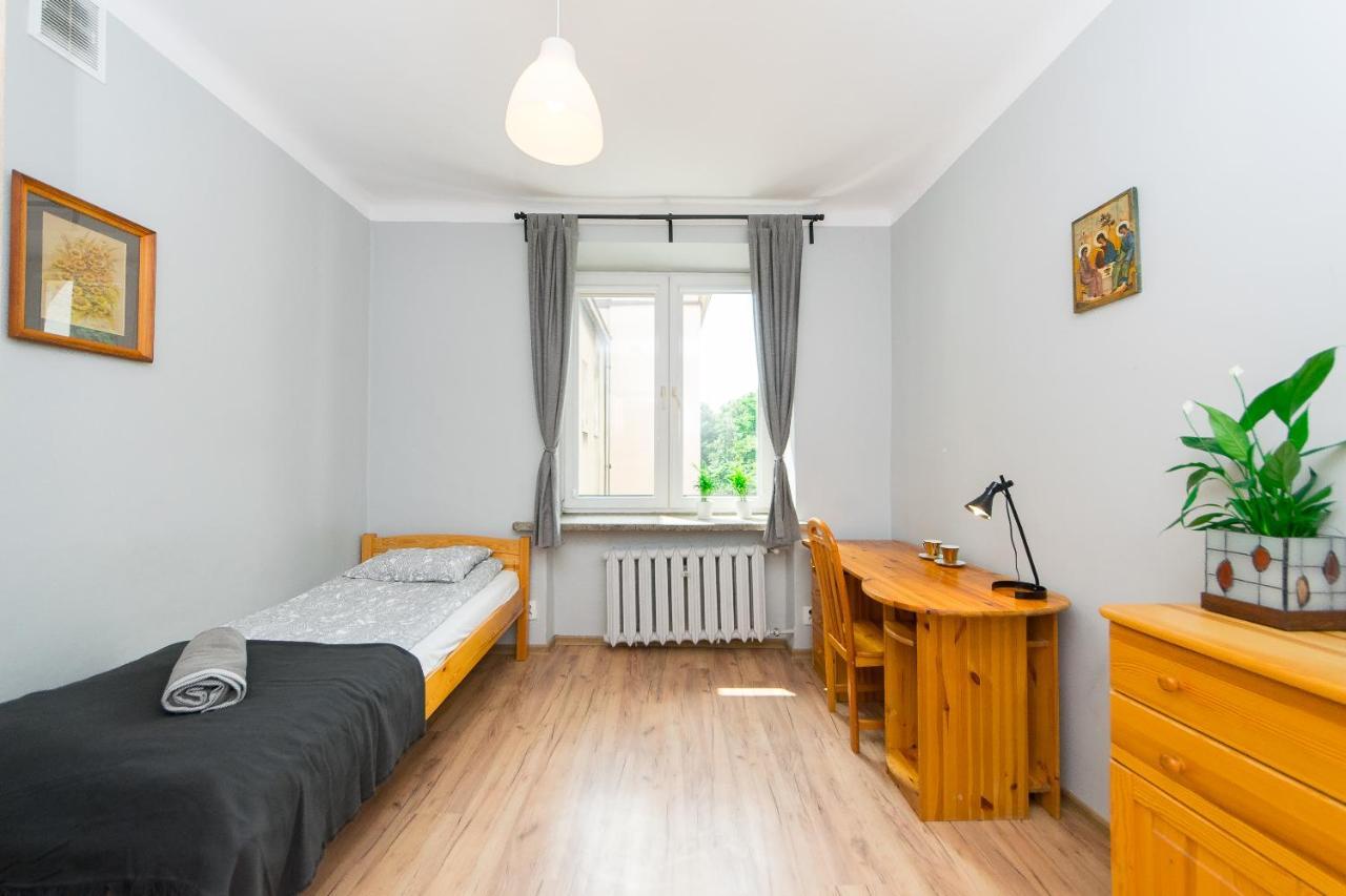 3-BEDROOM FLAT IN CITY CENTER p4you pl Cracovie Extérieur photo