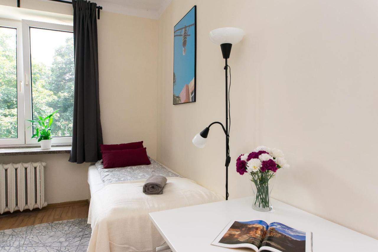 3-BEDROOM FLAT IN CITY CENTER p4you pl Cracovie Extérieur photo